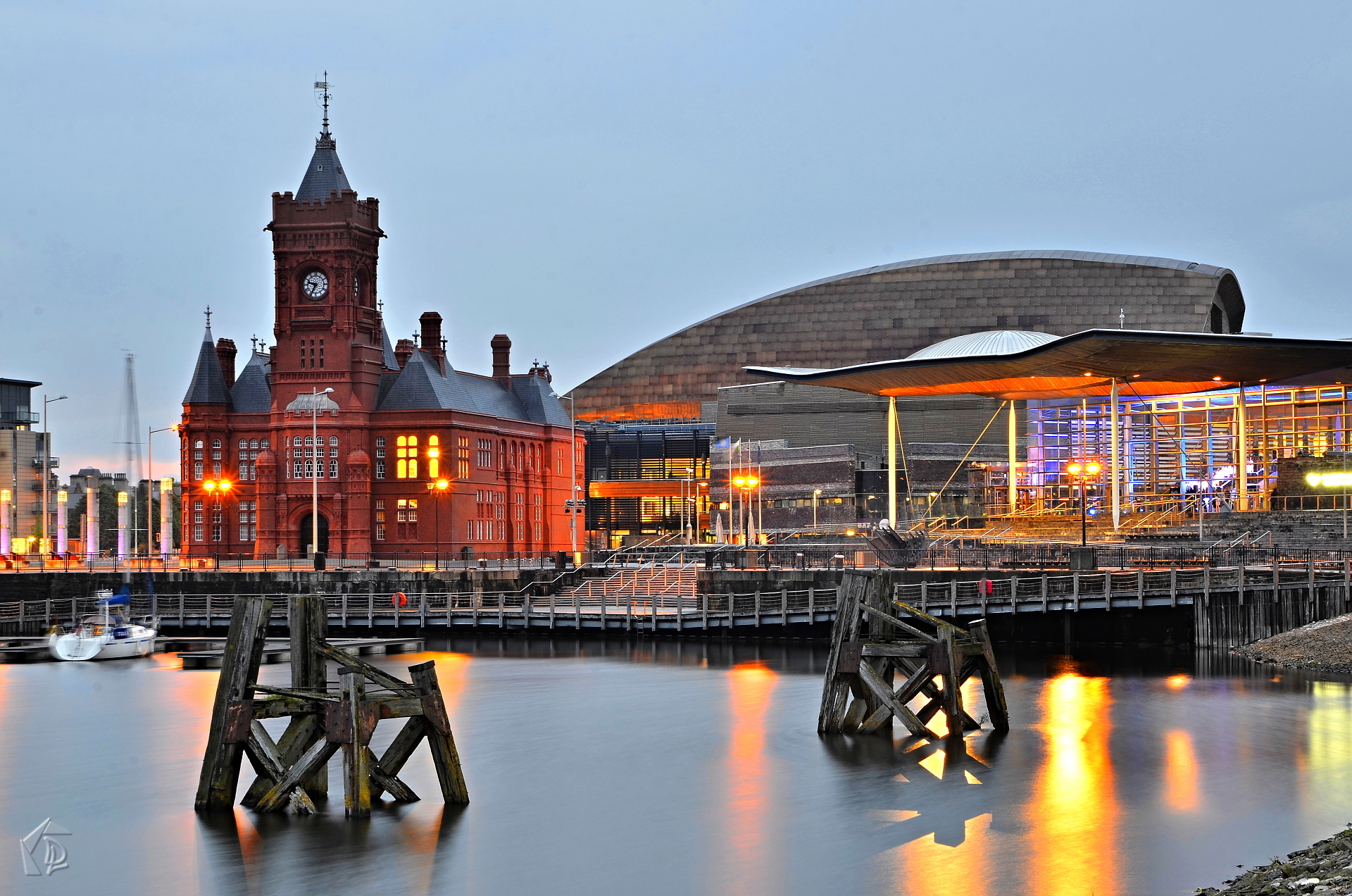 Night in Cardiff